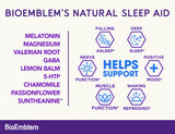 Detalle de textura de cápsula BioEmblem destacando ingredientes naturales