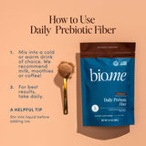 Bio.me producto en mesa de desayuno con batido y fruta, estilo de vida saludable