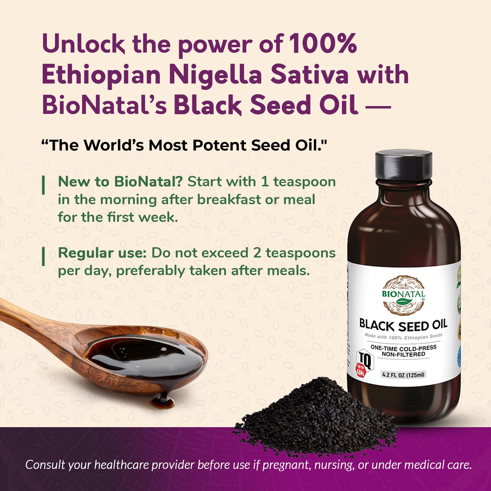 BioNatal aceite de semilla negra vertido sobre ensalada para uso culinario saludable