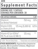 Biote NutraPack comparación de tamaño con manos para apreciar escala y portabilidad