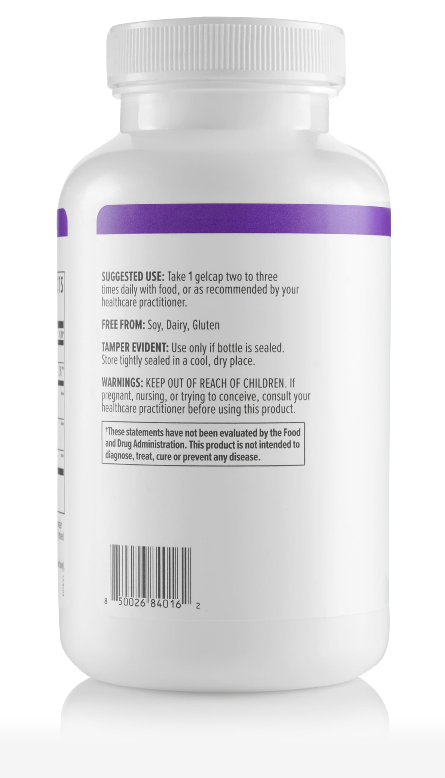 Biote botella junto a pescado y frutos secos que sugiere fuentes naturales de omega‑3