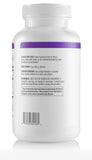 Biote botella junto a pescado y frutos secos que sugiere fuentes naturales de omega‑3