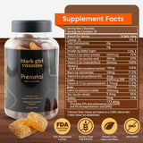 Black Girl Vitamins gominolas en mano para ver tamaño y facilidad de toma