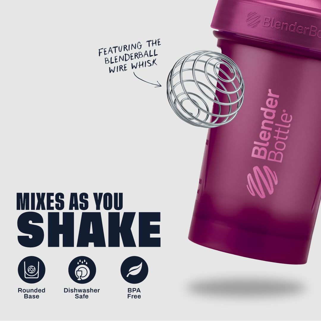 Boca ancha de la BlenderBottle Classic V2 al verter polvo y líquidos fácilmente
