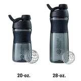 BlenderBottle en gimnasio colgada del agarre plegable facilitando transporte