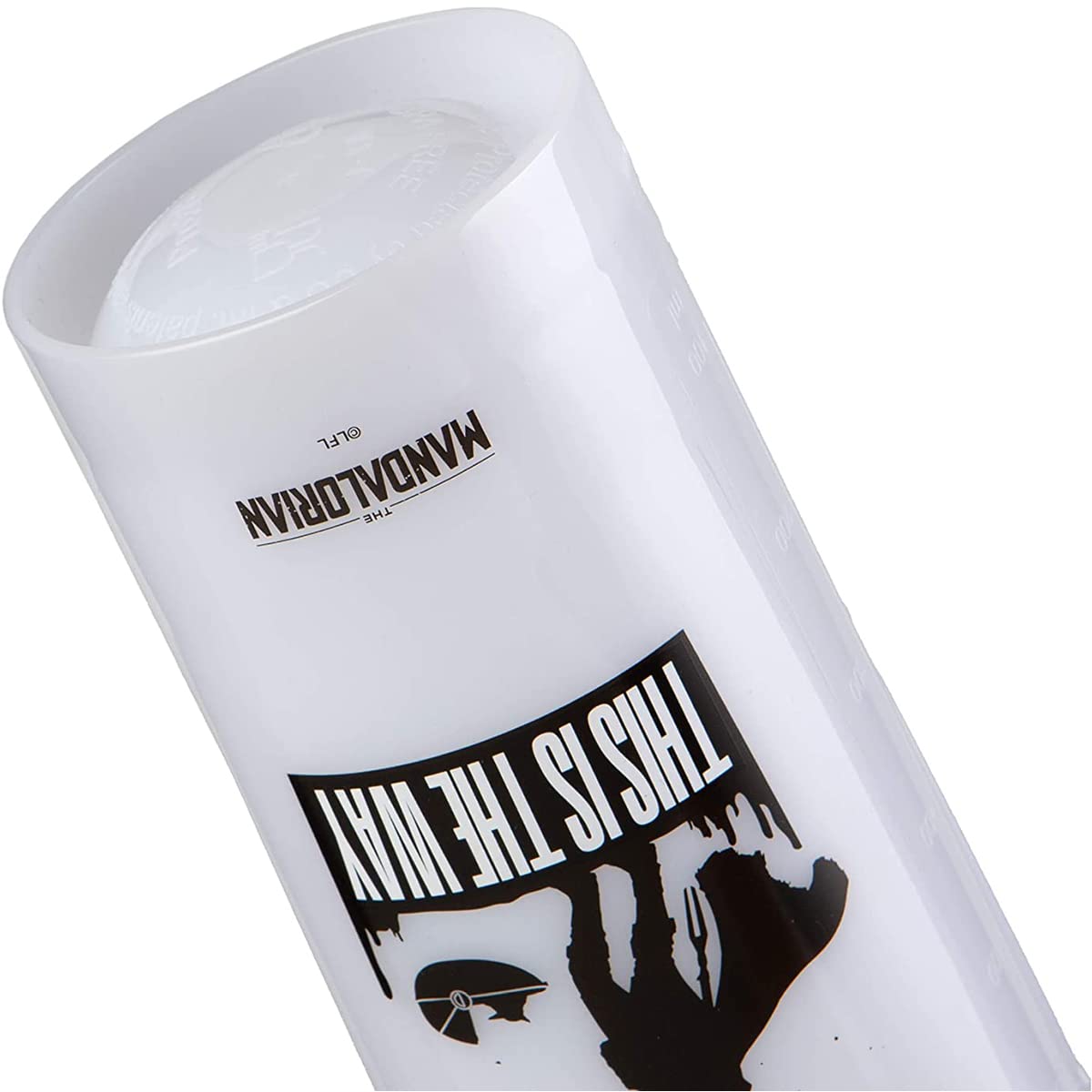 BlenderBottle botella en uso durante entrenamiento, portátil y sin fugas