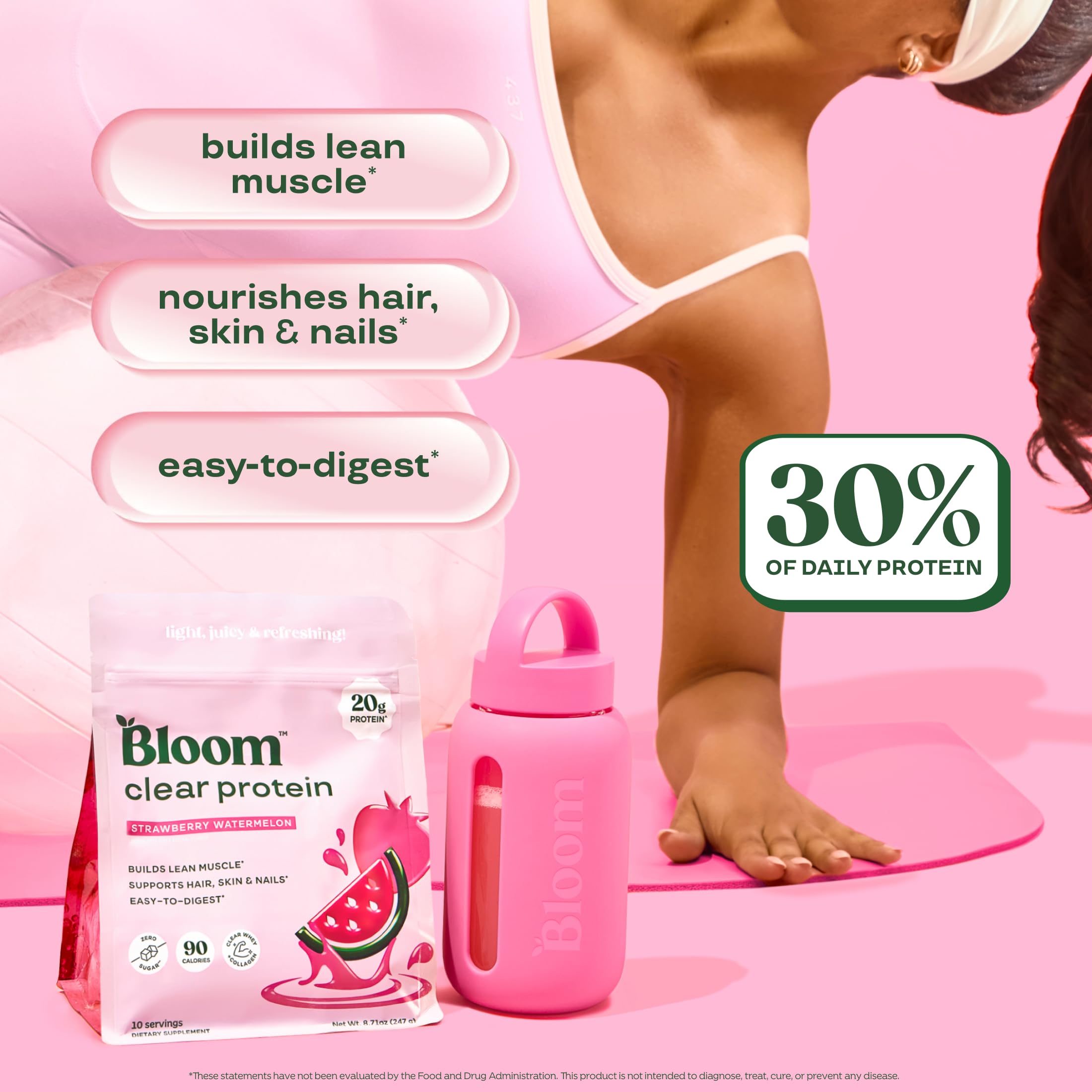 Bloom Nutrition bebida mezclada en vaso con hielo, refrescante y ligera