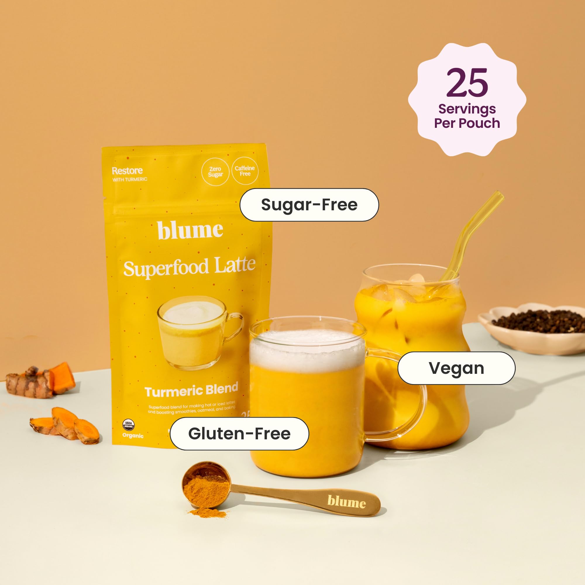 Taza humeante con Blume Golden Milk y espuma, reconfortante y sin cafeína
