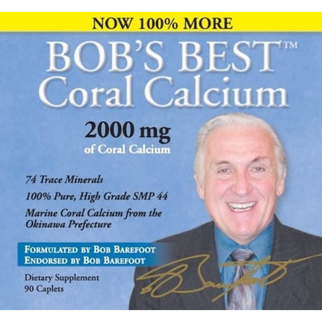Bob's Best caplets en mano para comparar tamaño y dosis diaria