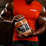 Body Fortress etiqueta cercana con información nutricional visible