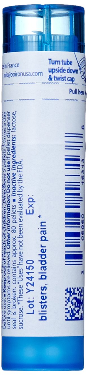 Boiron Cantharis pellets en uso sublingual para administración rápida