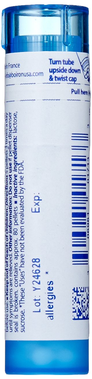 Persona disolviendo pellets Boiron Histaminum bajo la lengua, Boiron y uso rápido sin agua