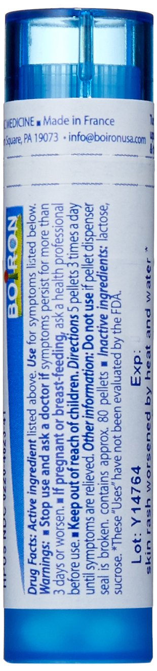 Detalle de un tubo Boiron Sulphur 30C con tapa cerrada para conservar pellets secos