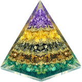 BOMBAY CRYSTALS EXPORT pirámide frontal mostrando capas de cristales y diseño para atraer abundancia