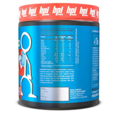 Atleta bebiendo BPI Sports Best BCAA en el gimnasio para apoyar rendimiento y resistencia