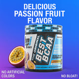 BPI Sports polvo de BCAA en primer plano que revela textura fina y disolución rápida