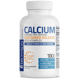 Bronson bote abierto con tabletas demostrando cantidad práctica