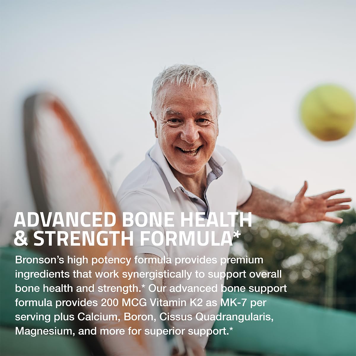 Persona tomando Bronson Bone Health, apoyo fácil a la rutina diaria