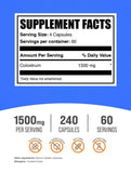 BulkSupplements cápsulas de colostro en primer plano, fácil dosificación y transporte