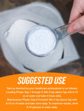 BulkSupplements comparación de tamaño del envase 1 kg junto a una botella para escala