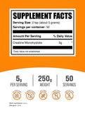 BulkSupplements polvo micronizado en primer plano, textura fina que facilita mezcla rápida