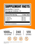 BulkSupplements primer plano de una cápsula para apreciar textura y facilidad de ingestión
