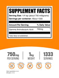 BulkSupplements primer plano de la textura del polvo de GABA, fácil de disolver