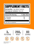 BulkSupplements polvo en primer plano, textura fina que facilita mezcla