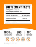 BulkSupplements primer plano de cápsulas NAC mostrando textura y tamaño para fácil ingestión