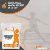 BulkSupplements paquete junto a una regla para comparar tamaño y cantidad de 500 g