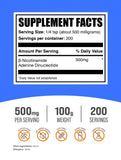 BulkSupplements textura del polvo NAD en primer plano para fácil mezcla
