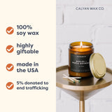 Calyan Wax Co. detalle de la cera de soja lisa, muestra calidad y textura pura