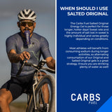 Carbs Fuel gel junto a mano para mostrar tamaño compacto útil
