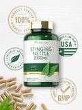 Carlyle etiqueta con ingredientes claros y pruebas de laboratorio visibles