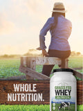 Carlyle en smoothie con frutas, mezcla versátil y nutritiva