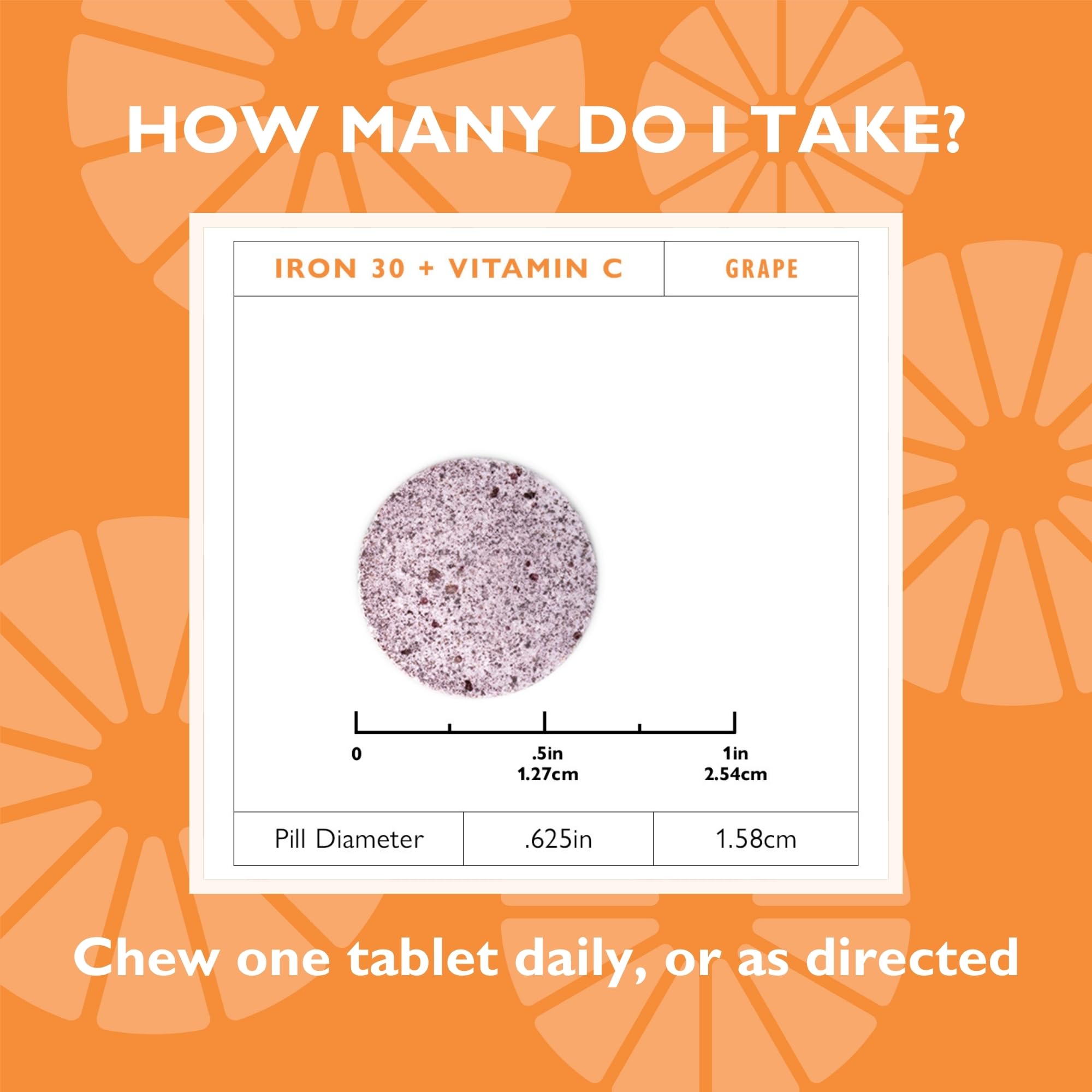 Comparación en mano del frasco Celebrate Vitamins para ver tamaño y cantidad práctica