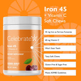 Celebrate Vitamins detalle de textura de gominola suave, fácil de masticar