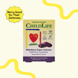 CHILDLIFE ESSENTIALS gomitas en mano para mostrar tamaño y facilidad de administración