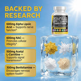 Clean Nutraceuticals cápsulas en mano para visualizar tamaño y conveniencia
