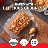 CLIF Bar barra en mano para comparar tamaño y portabilidad