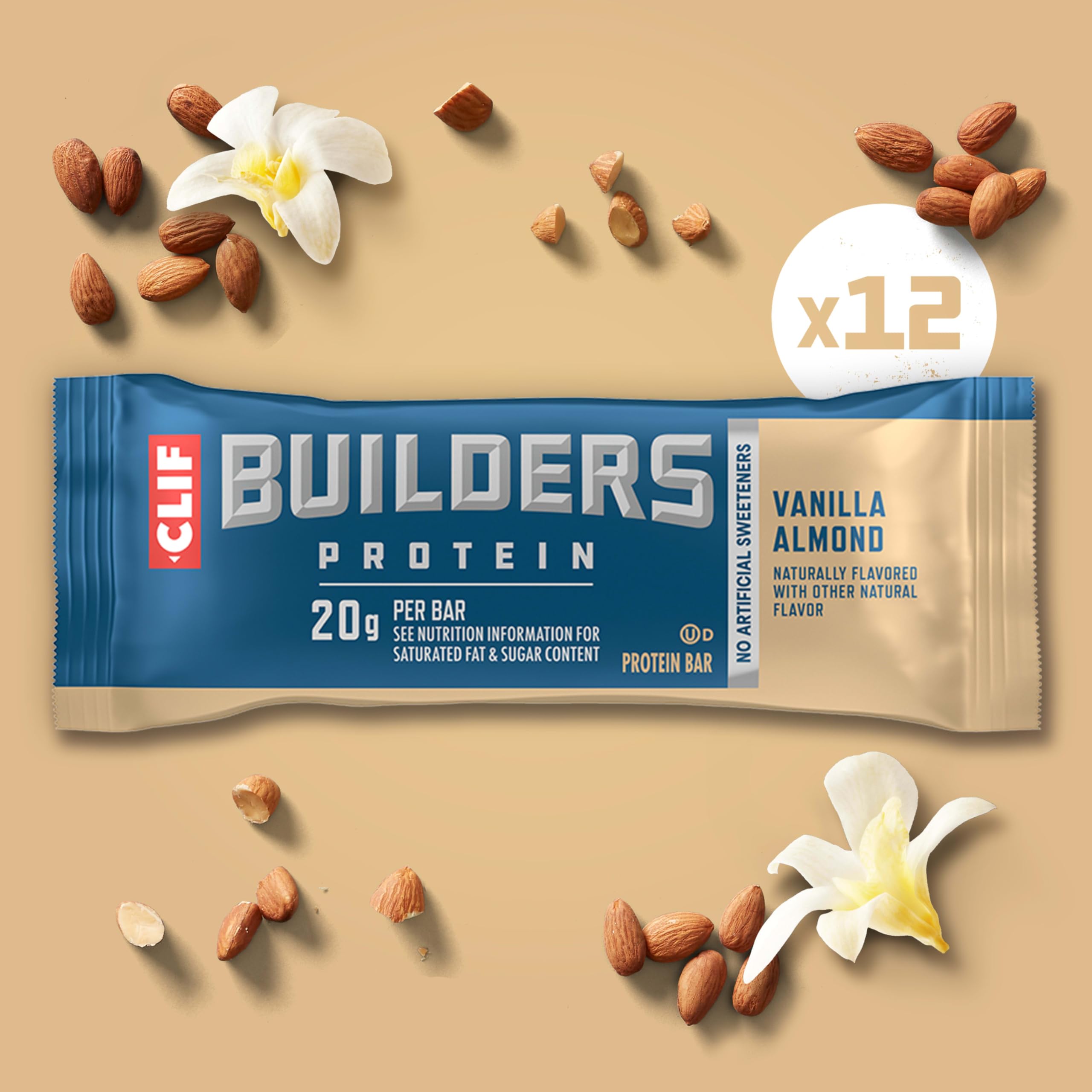CLIF BUILDER'S barra cortada que revela capas interiores para mejor apreciación de ingredientes