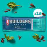 CLIF BUILDER'S barrita en mano para mostrar tamaño y portabilidad