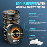 CogniBlaze pouch colocado entre labio y encía en uso discreto, cómodo para el día a día