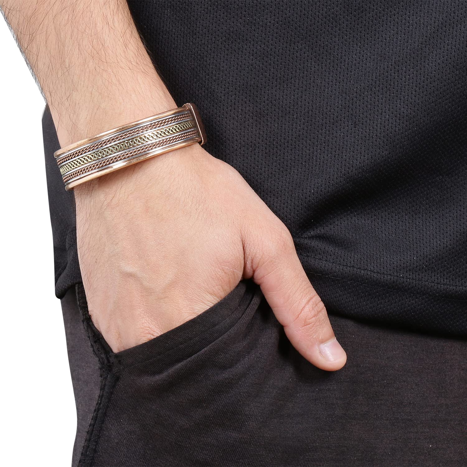 Coppervast estilo casual en outfit diario sugiere uso cómodo cotidiano