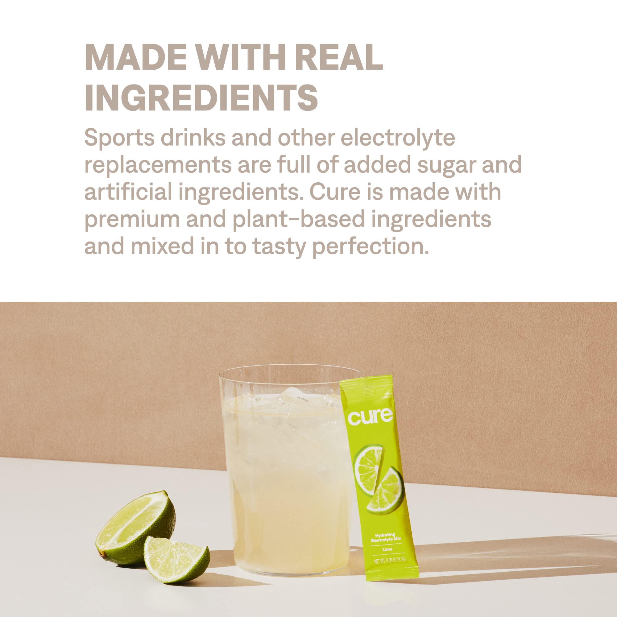 Cure Hydration sobre en escritorio para recuperación tras una noche