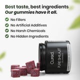 Cured envase abierto con gomitas que facilita consumo fácil y constante