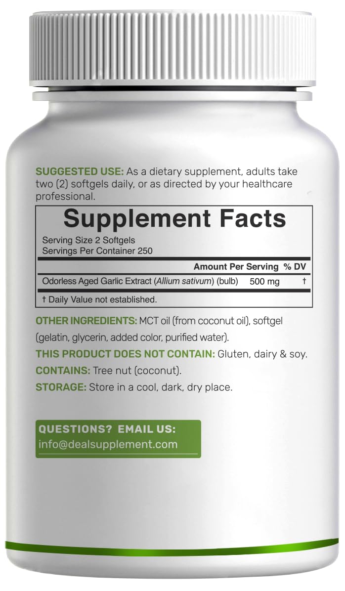 DEAL SUPPLEMENT softgels junto a un vaso de agua para toma diaria rutinaria