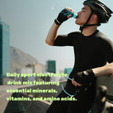 DEAL SUPPLEMENT vaso con bebida sandía en mano durante entrenamiento