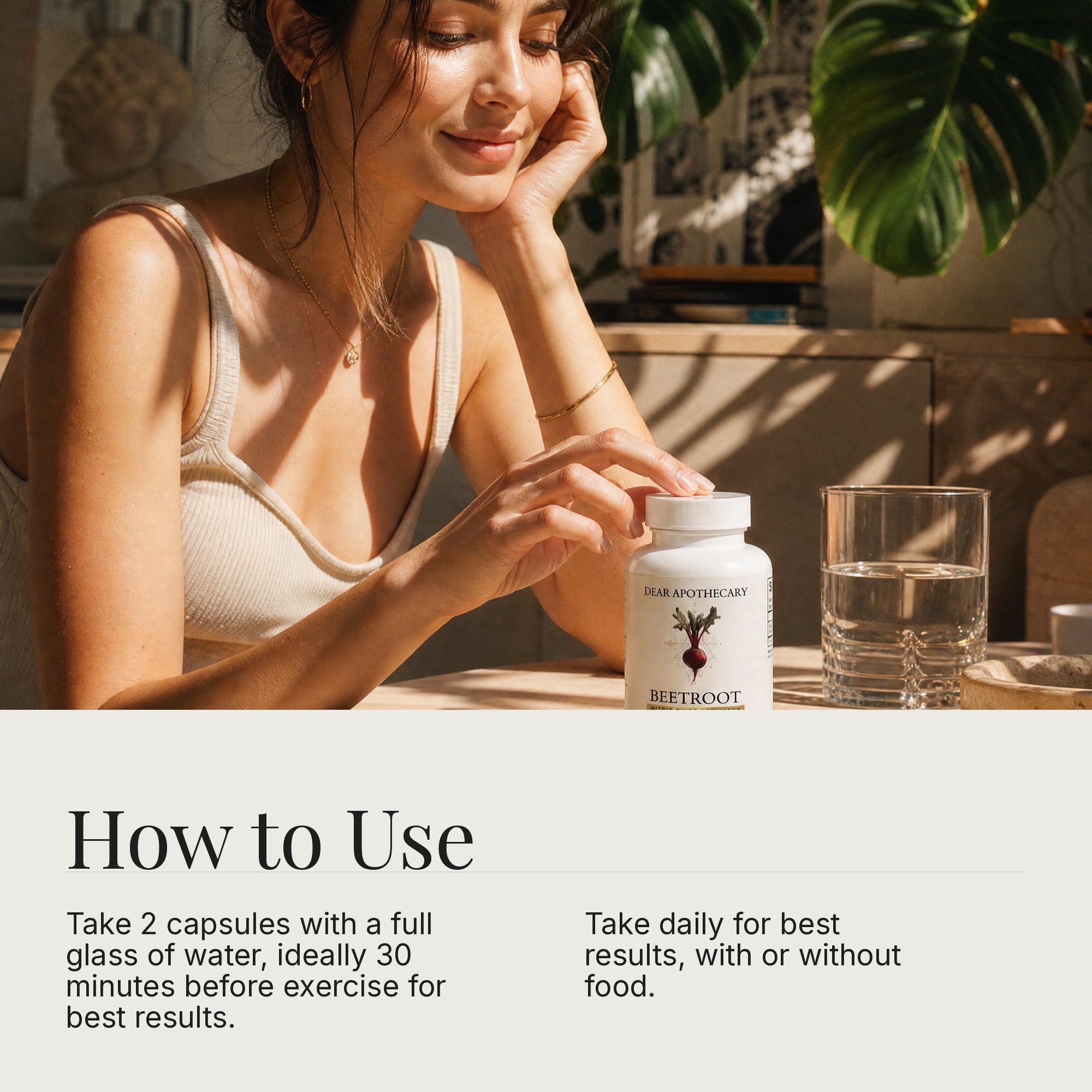 Dear Apothecary cápsulas sostenidas en mano para tamaño y conveniencia