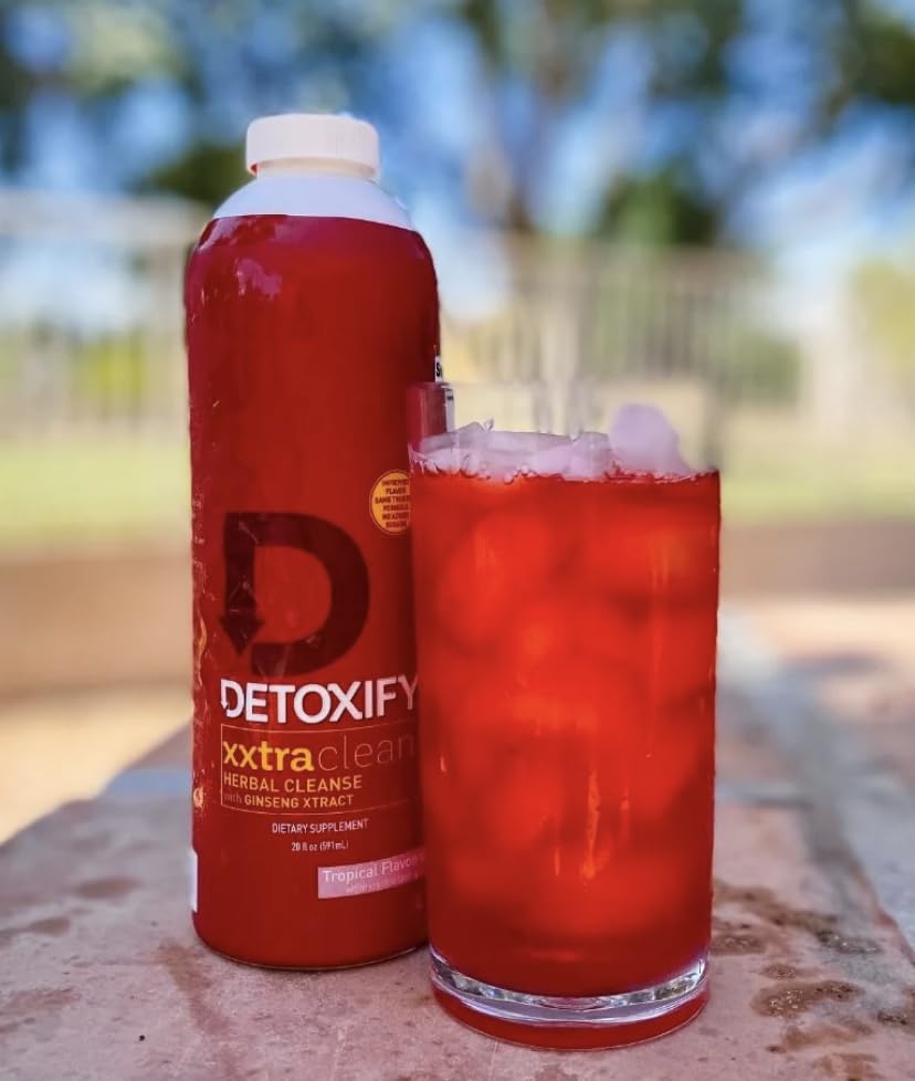 Detoxify envase con sticker inclusivo destacando valor añadido del paquete